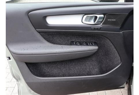 Volvo XC40 #10