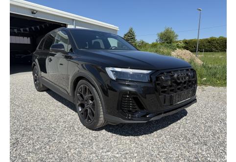 Audi Q7 #1
