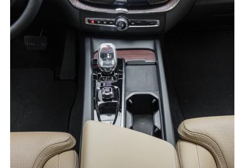 Volvo XC60 #10