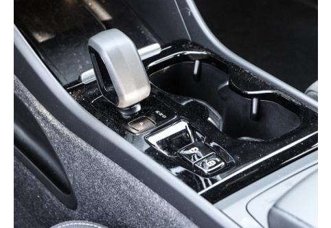 Volvo XC40 #12