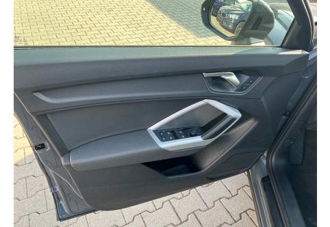 Audi Q3 #10