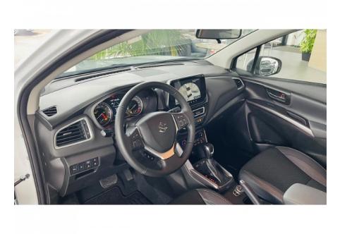 Suzuki S-Cross #10