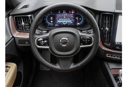 Volvo XC60 #8