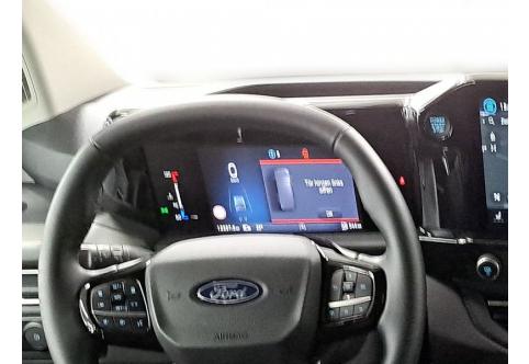 Ford Tourneo Custom #10