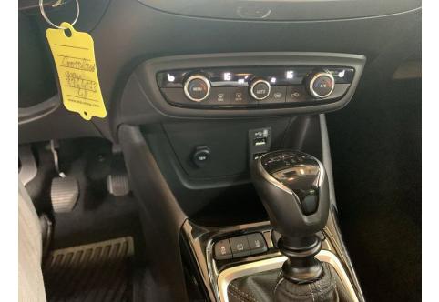 Opel Crossland X #13