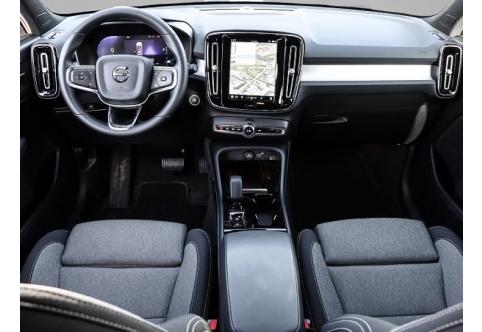 Volvo XC40 #4