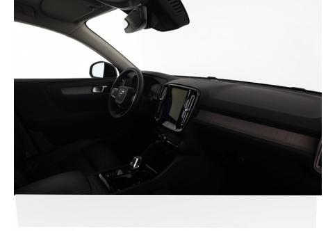 Volvo XC40 #8