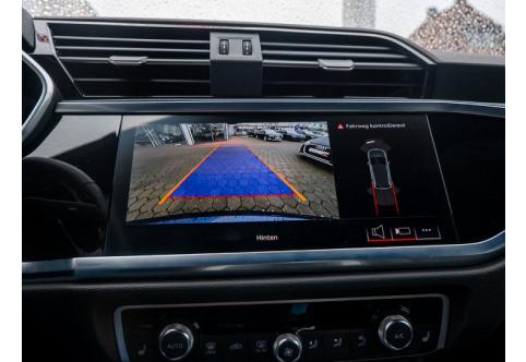 Audi Q3 #8