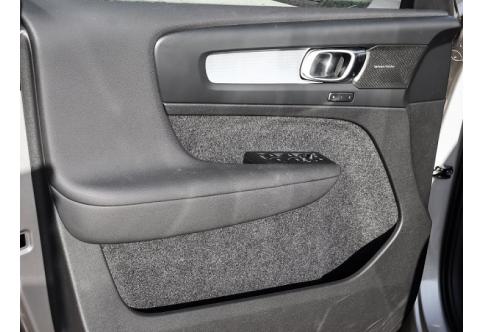 Volvo XC40 #10
