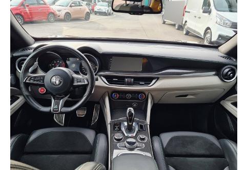 Alfa Romeo Stelvio #17