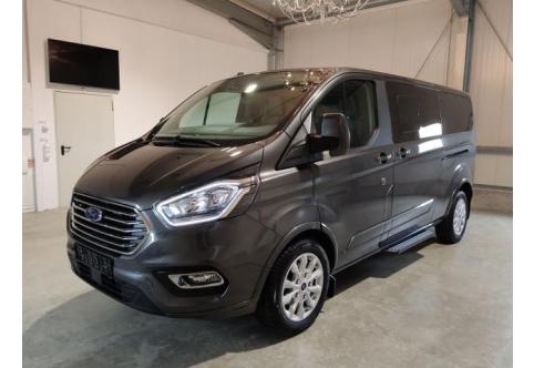 Ford Tourneo Custom #1