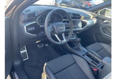 Audi Q3 #1