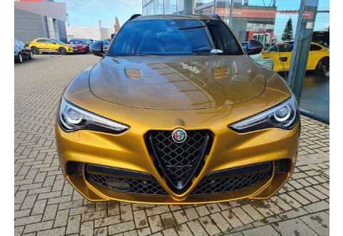 Alfa Romeo Stelvio #8