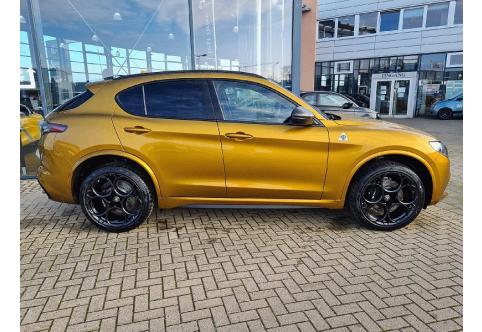 Alfa Romeo Stelvio #6