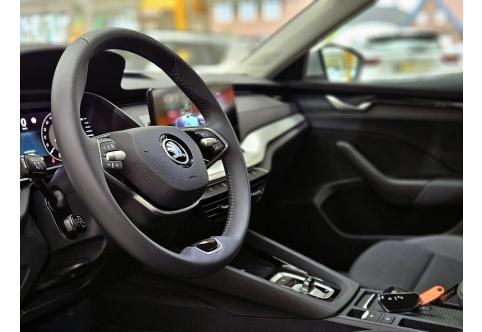 Skoda Octavia #12