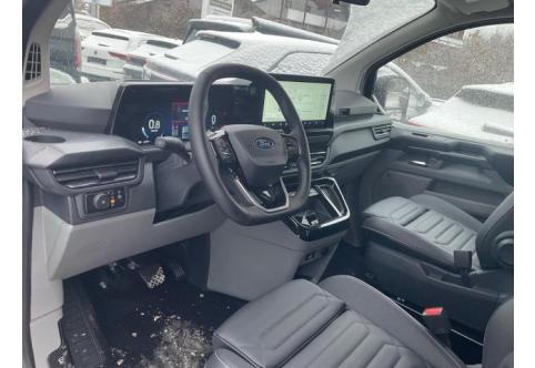 Ford Tourneo Custom #1