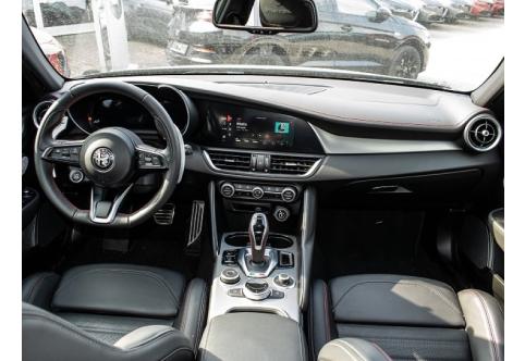 Alfa Romeo Giulia #6